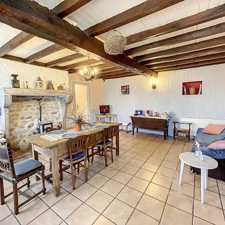 Apartment Independant Plein De Charme 2 Gannat